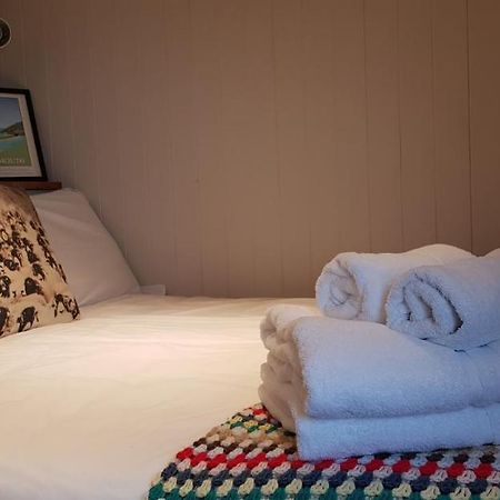 The Farm Hut Villa Barmouth Buitenkant foto